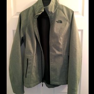 Northface windwall green heathered women’s jacket